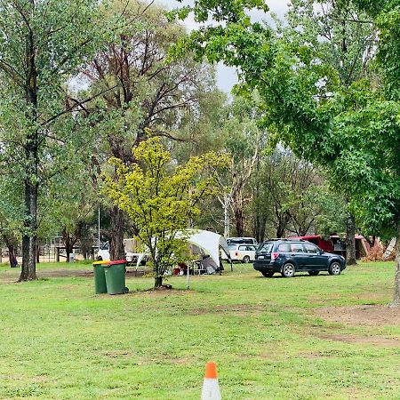 Corryong Caravan Park Formally Mt Mittamatite Caravan Park エクステリア 写真