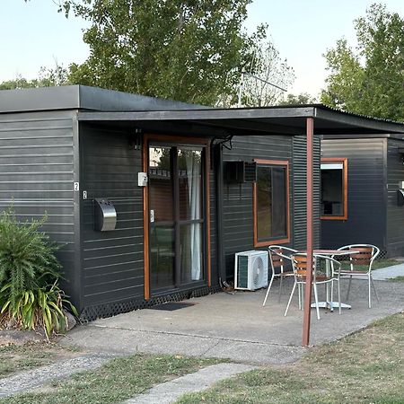 Corryong Caravan Park Formally Mt Mittamatite Caravan Park エクステリア 写真